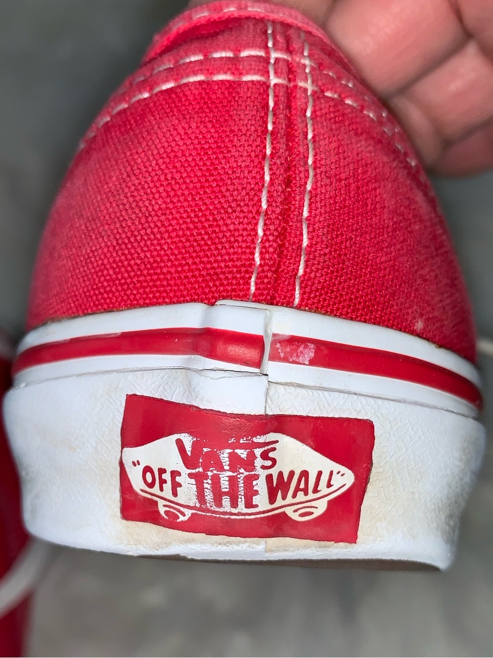 Vans Red Canvas Low-Top Sneakers with White Laces - Size Women 8 - Picture 4 of 6